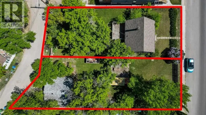 7616 34 Avenue NW, Calgary