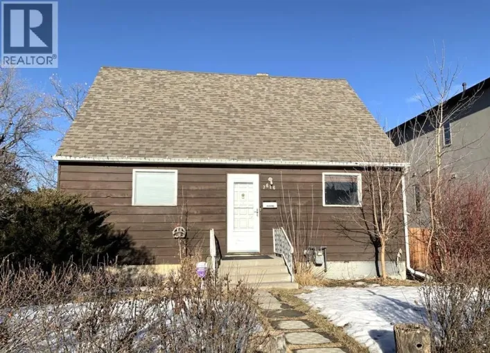 7616 34 Avenue NW, Calgary