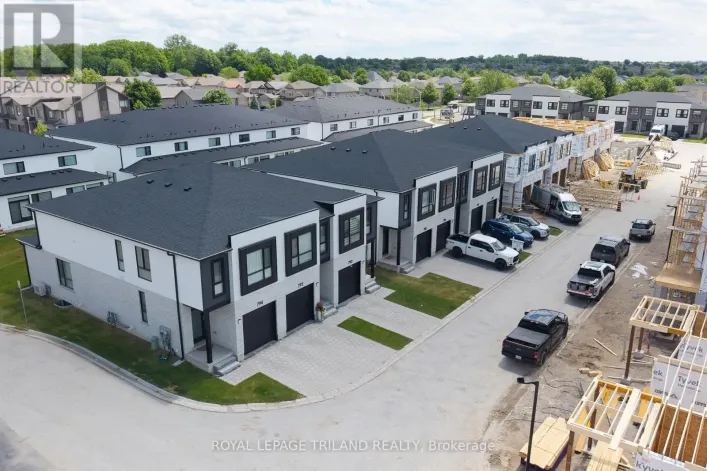 762 BANYAN LANE, London North