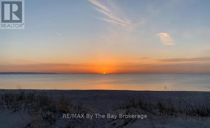 762 EASTDALE DRIVE, Wasaga Beach