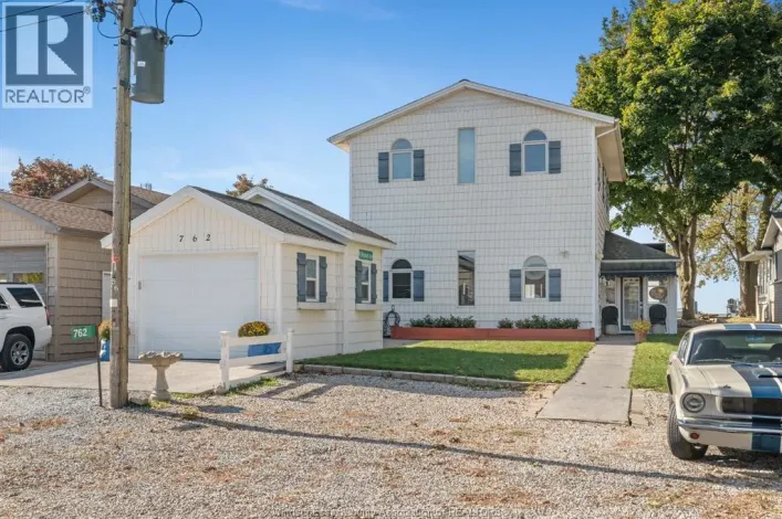 762 POINT PELEE DRIVE, Leamington