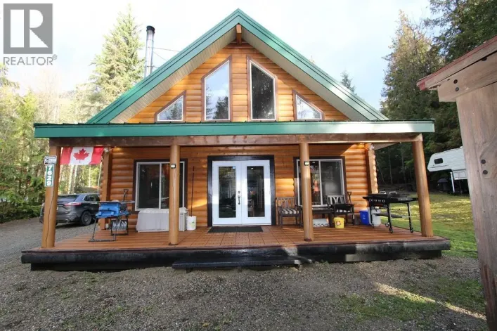 7629 Mountain Drive, Anglemont