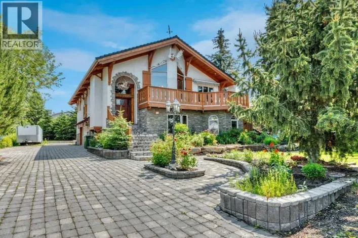 764 East Chestermere Drive, Chestermere