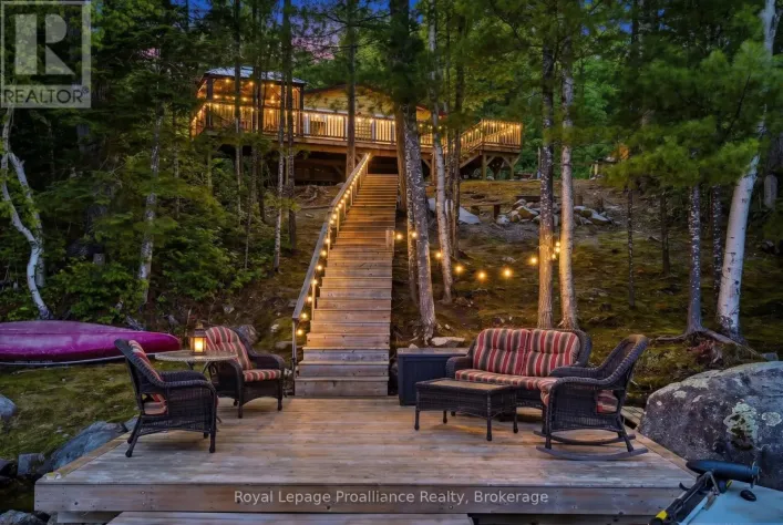 764 MAZINAW LAKE (WATER ACCESS ONLY), Addington Highlands