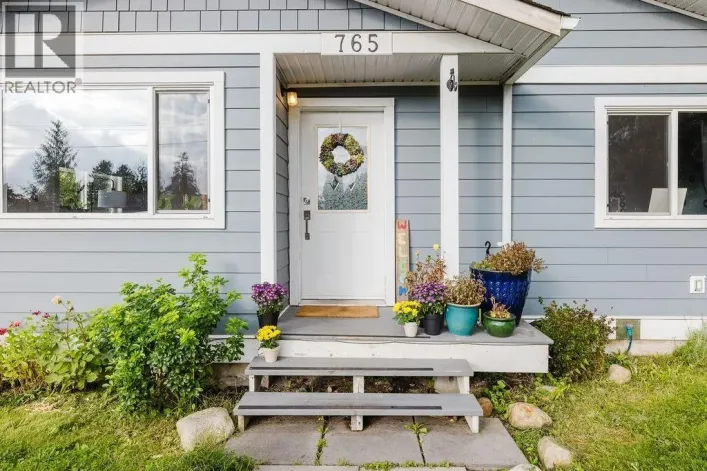 765 CASCADE CRESCENT, Gibsons