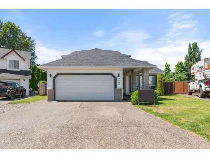 7665 SAPPHIRE DRIVE|Sardis West Vedder, Chilliwack
