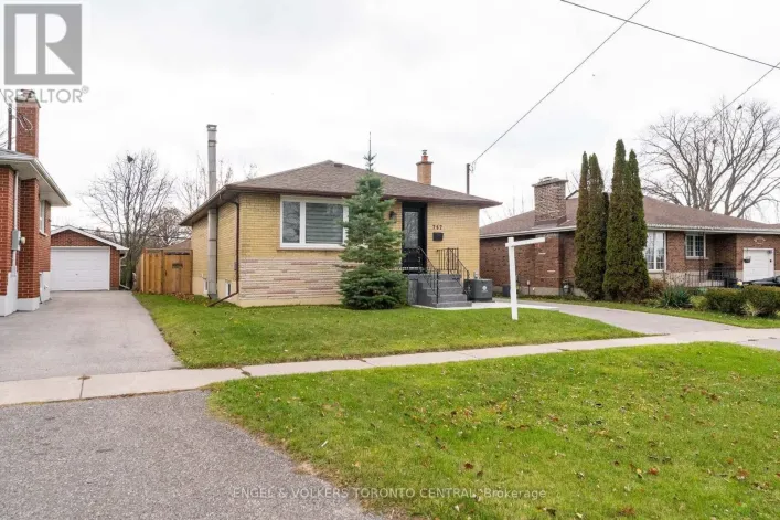 767 PHILLIP MURRAY AVENUE, Oshawa