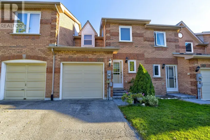 767 PLAYTER CRESCENT, Newmarket