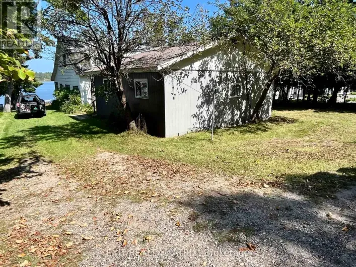 768 FOREST PARK ROAD, Laurentian Valley