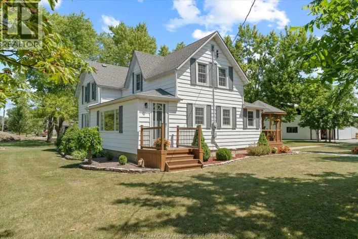 768 WEST BELLE RIVER ROAD, Lakeshore