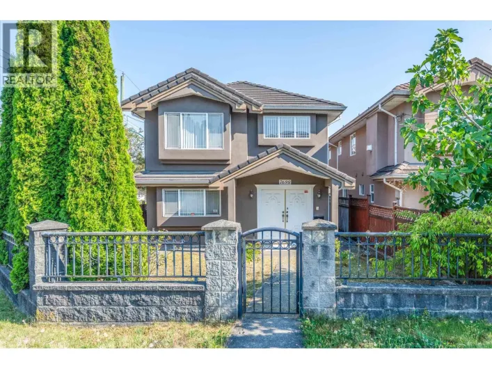 7698 14TH AVENUE, Burnaby