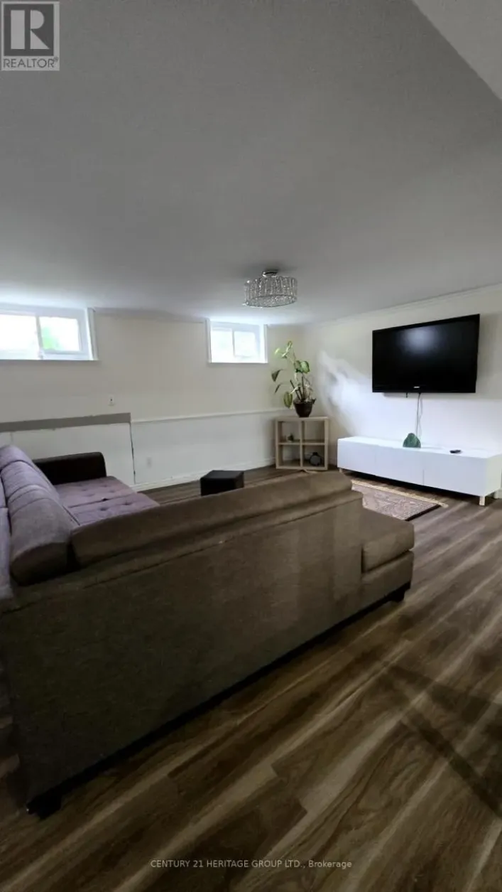 77 AURORA HEIGHTS DRIVE, Aurora