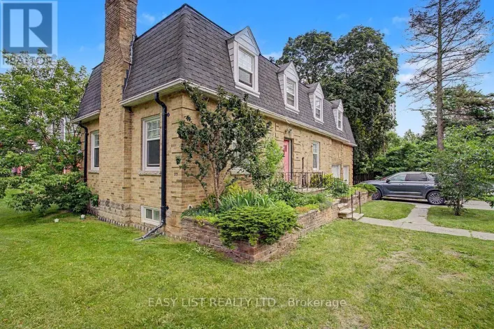77 AVONDALE AVENUE, Toronto