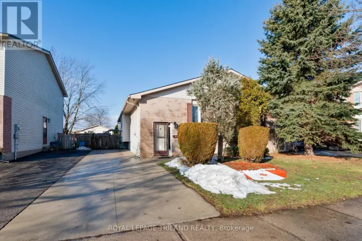 77 BONAVENTURE DRIVE, London East