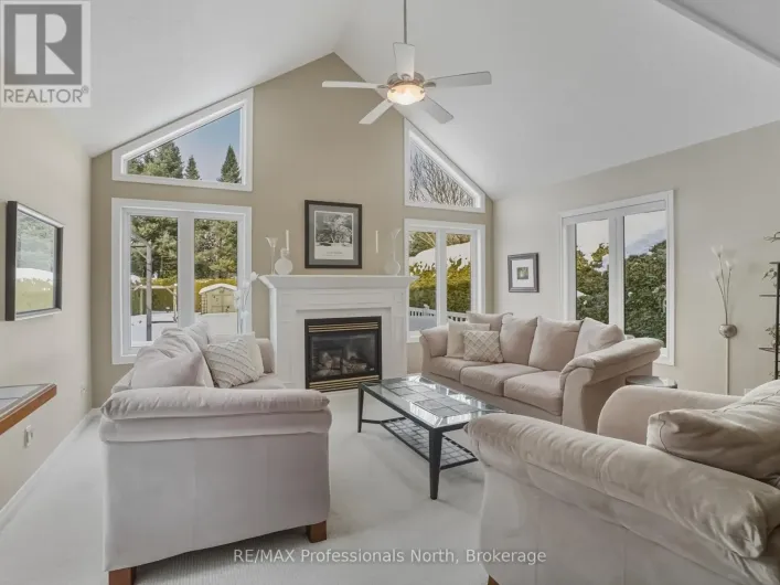 77 EWING STREET, Bracebridge)