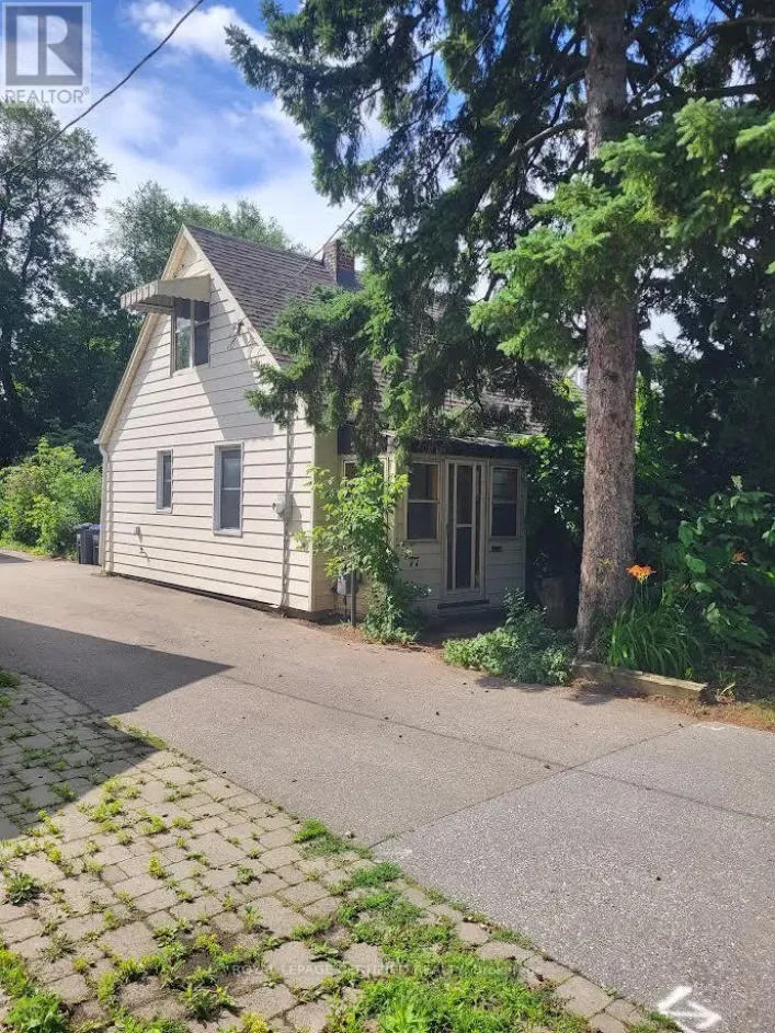 77 FREDERICK STREET, Brampton