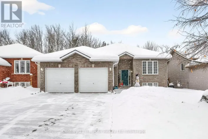 77 GEORGIA'S WALK, Tay