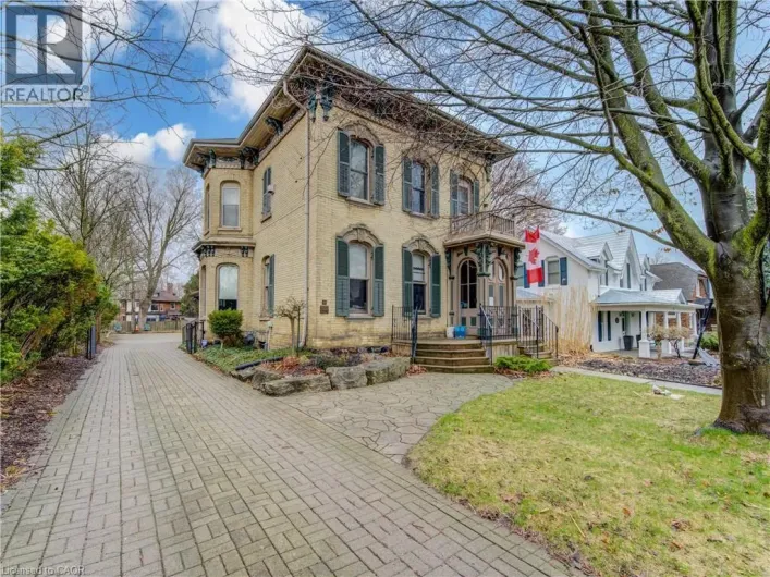 77 LIGHT Street, Woodstock