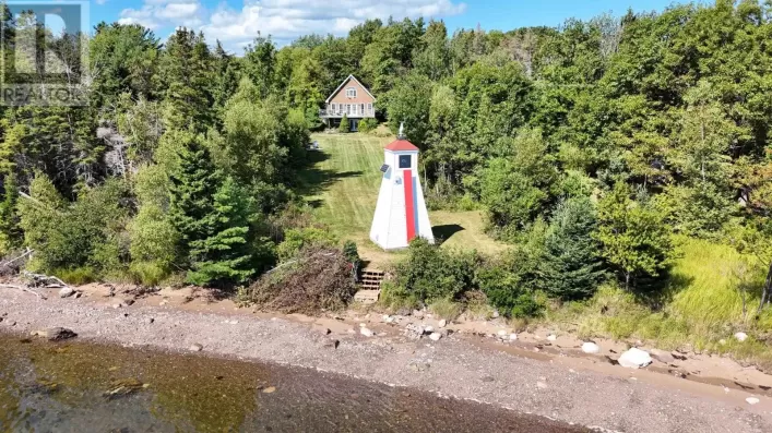 77 MacLennan Lane, Bay View