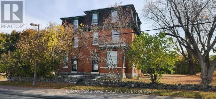 77 MAIN STREET, Whitewater Region