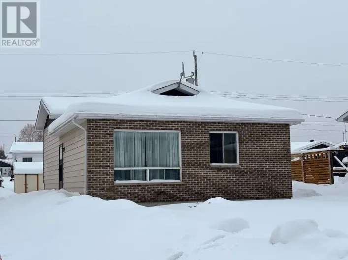 77 Matachewan RD, Manitouwadge