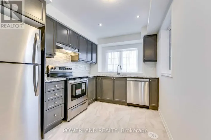 77 MCALISTER AVENUE, Richmond Hill