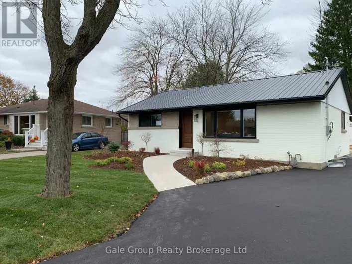 77 NORTH PARK CRESCENT, Woodstock