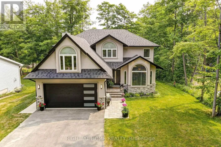 77 POLISH AVENUE, Penetanguishene