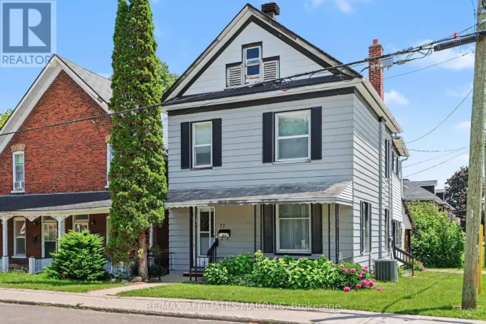 77 RUSSELL STREET E, Smiths Falls