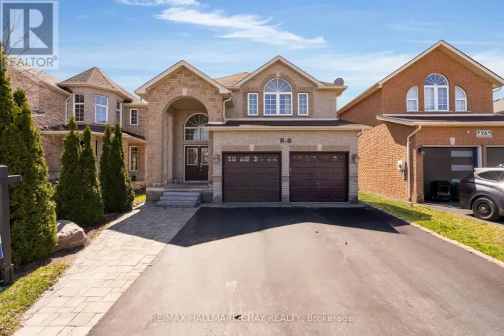 77 SOVEREIGN'S GATE, Barrie