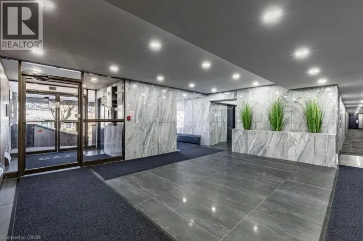 770 HAGER Avenue Unit# 915, Burlington