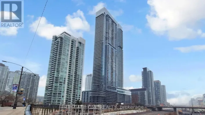 7706 - 3 CONCORD CITY PLACE WAY, Toronto