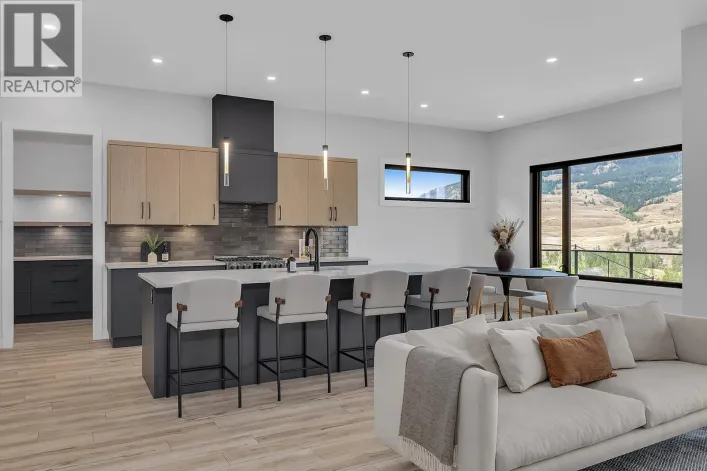 771 Carnoustie Drive, Kelowna