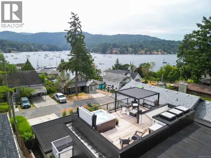 772 Harding Lane, Central Saanich