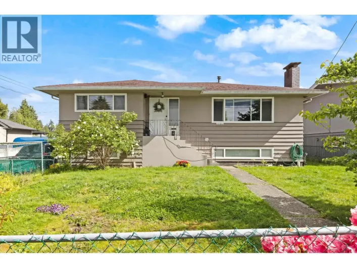 7724 GOODLAD STREET, Burnaby