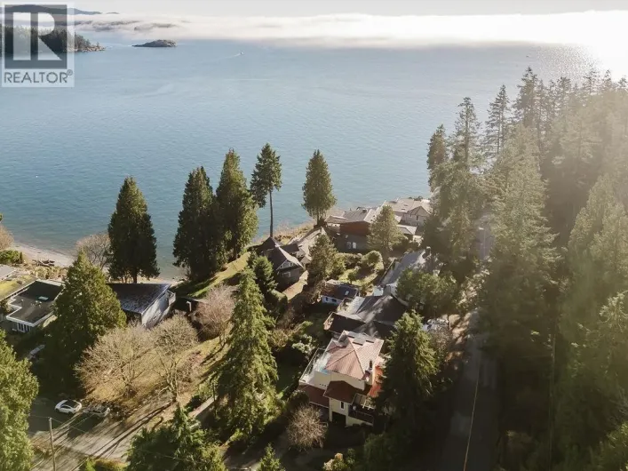 773 FRANKLIN ROAD, Gibsons