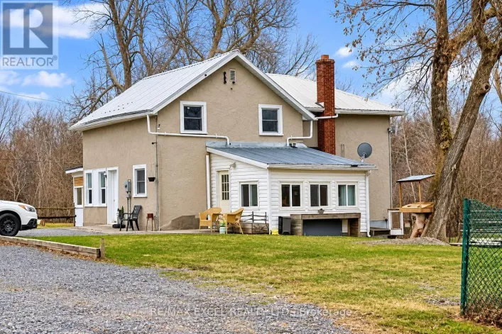 773 NINTH CONCESSION ROAD, Stone Mills