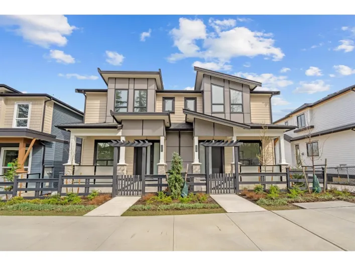 7734 196 STREET, Langley