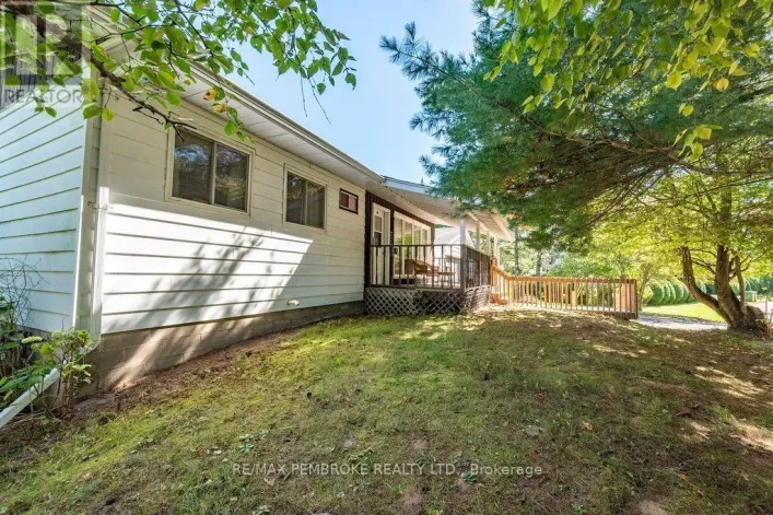 774 PINEGROVE CRESCENT, Petawawa