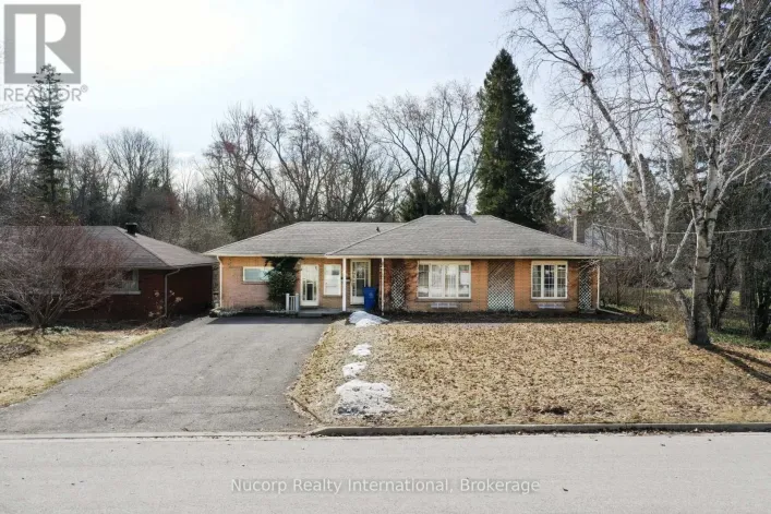 774 SUTHERLAND AVENUE, Newmarket