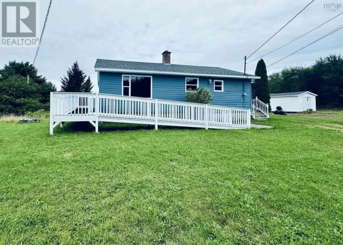 7753 Highway 308, Quinan