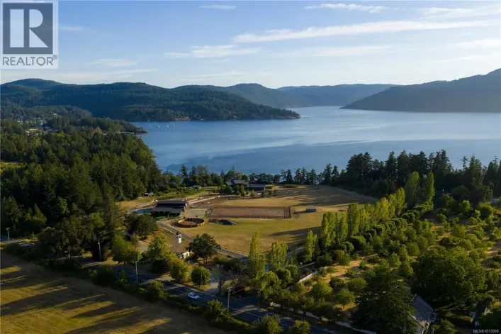 7756 West Saanich Rd, Central Saanich