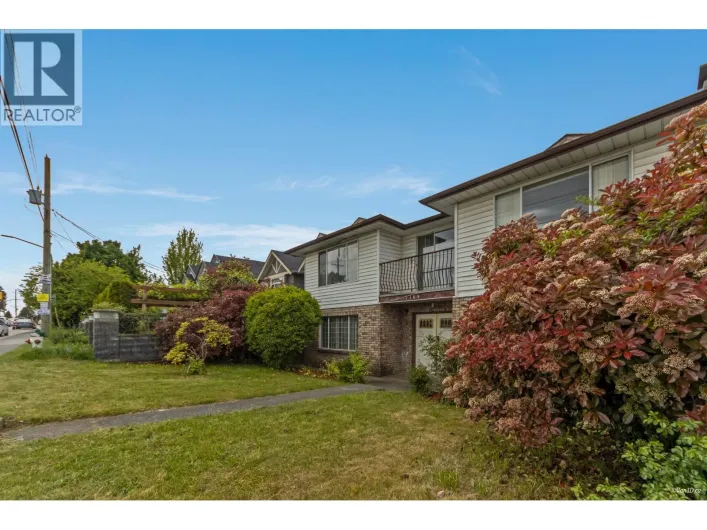 7769 10TH AVENUE, Burnaby