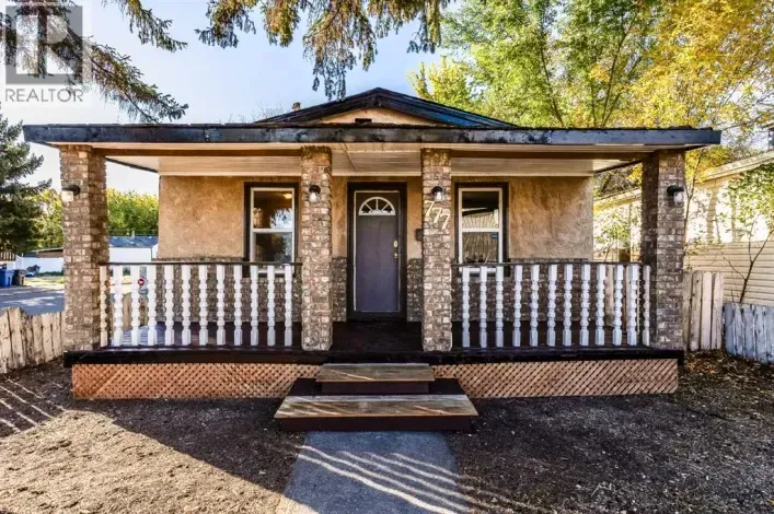777 7 Street SE, Medicine Hat