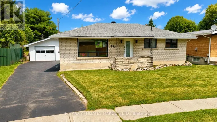 777 SANDFIELD CRESCENT, Cornwall