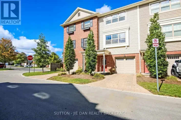 78 - 3025 SINGLETON AVENUE, London South