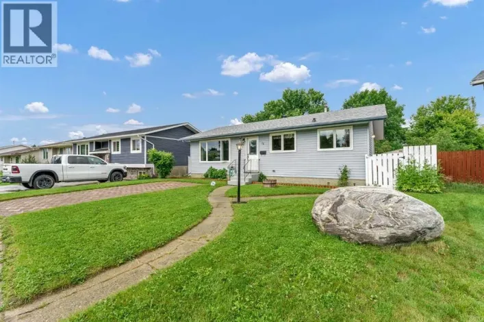 78 Clark Crescent SE, Medicine Hat