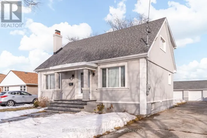 78 GOLDEN BOULEVARD E, Welland