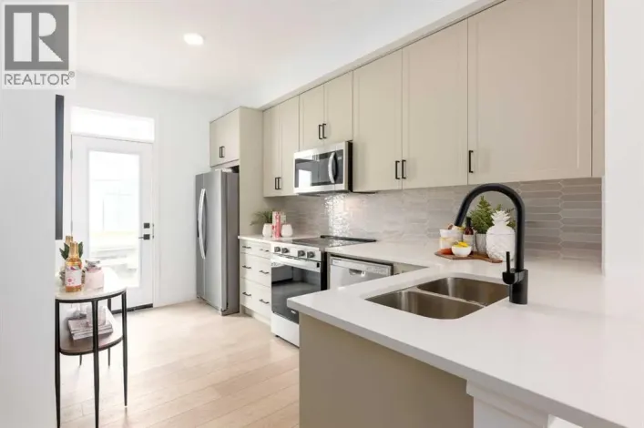 78 Heirloom Passage SE, Calgary