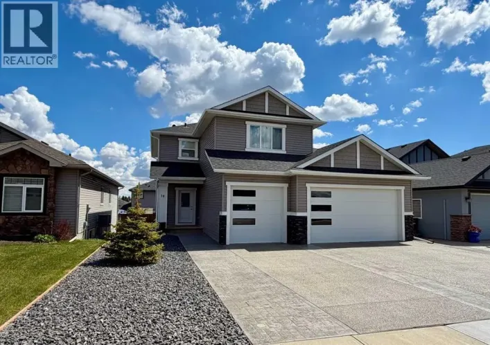 78 Lakes Estates Circle, Strathmore